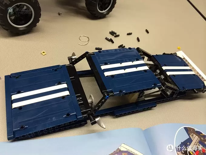 LEGO 乐高科技的怨念 篇一：【限量猛兽】4x4 Crawler Exclusive Edition 41999 四驱越野遥控车 强势来袭！