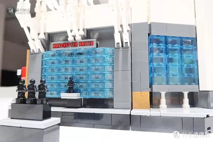大人的玩具 篇一：乐高10272老特拉福德曼联红魔球场测评