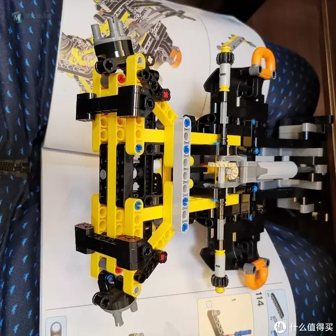 老杨的玩具仓库 篇十二：乐高机械组 42081 沃尔沃概念式装载机