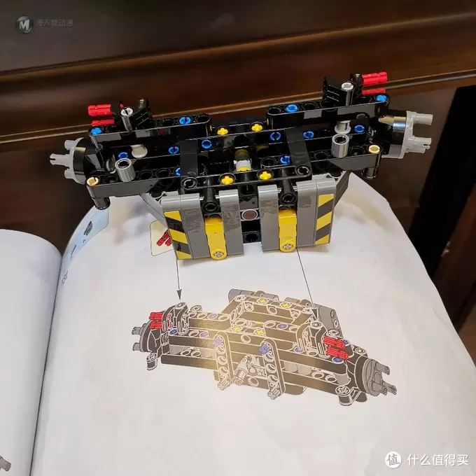 老杨的玩具仓库 篇十二：乐高机械组 42081 沃尔沃概念式装载机