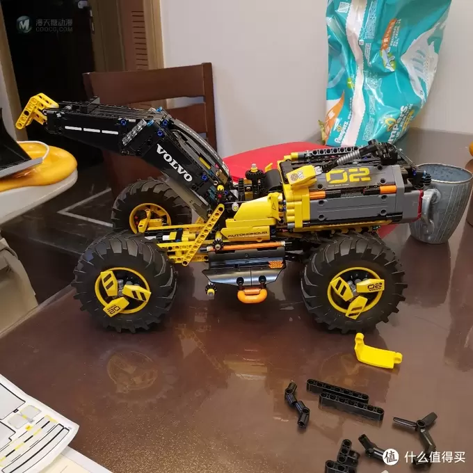 老杨的玩具仓库 篇十二：乐高机械组 42081 沃尔沃概念式装载机