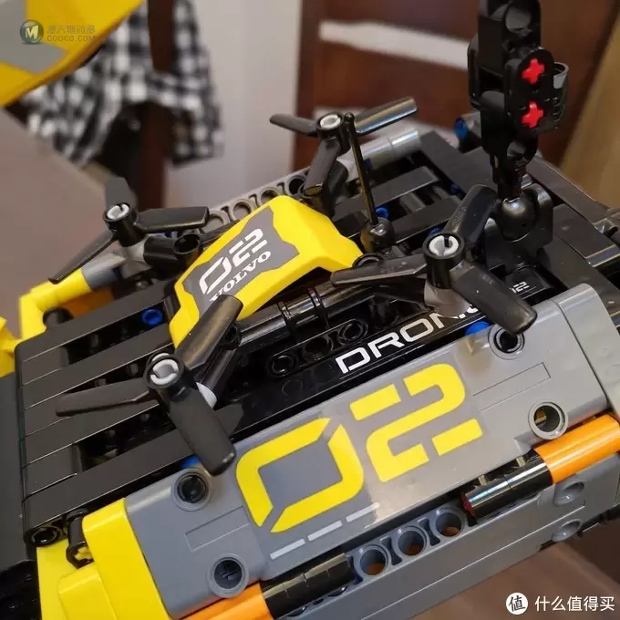 老杨的玩具仓库 篇十二：乐高机械组 42081 沃尔沃概念式装载机