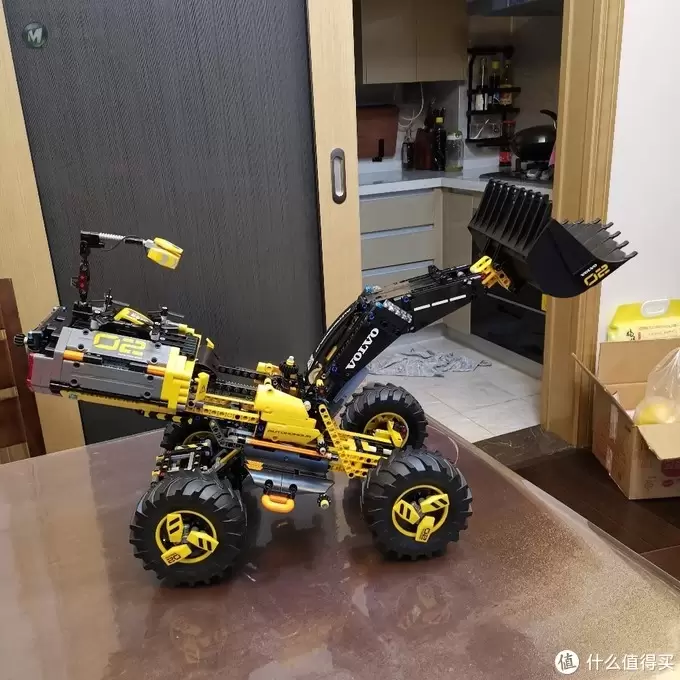 老杨的玩具仓库 篇十二：乐高机械组 42081 沃尔沃概念式装载机