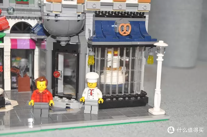 单反毁一生，LEGO穷三代 篇一百三十五：LEGO 乐高 街景 10255 10周年集会广场