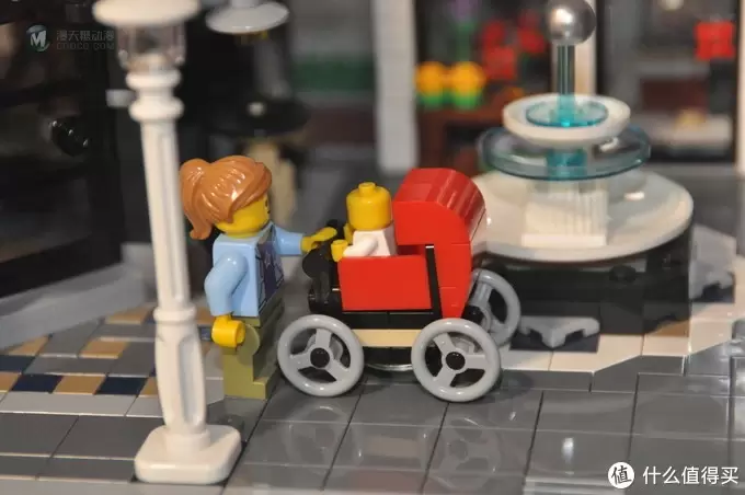 单反毁一生，LEGO穷三代 篇一百三十五：LEGO 乐高 街景 10255 10周年集会广场