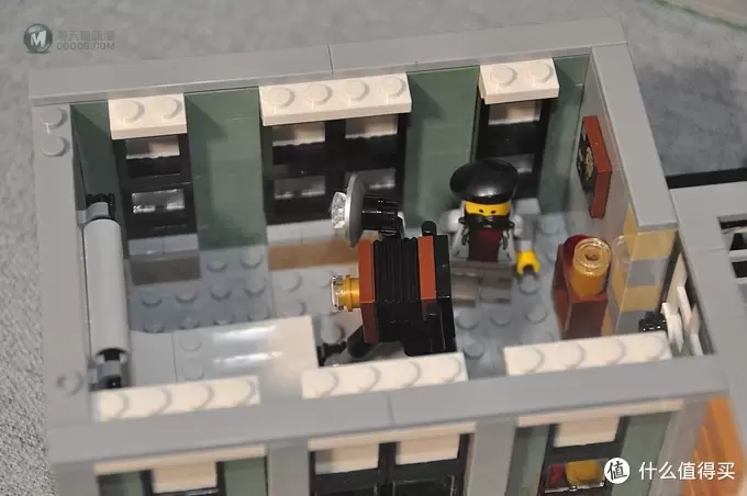 单反毁一生，LEGO穷三代 篇一百三十五：LEGO 乐高 街景 10255 10周年集会广场