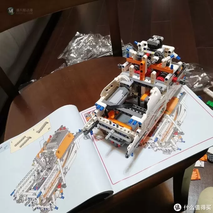 老杨的玩具仓库 篇十：乐高机械组 42052 双旋翼运输直升机