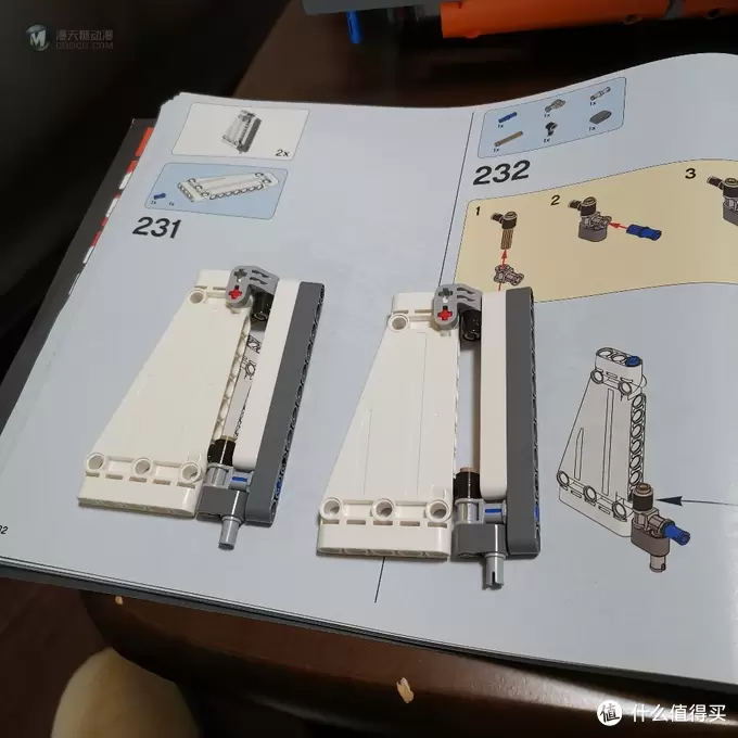 老杨的玩具仓库 篇十：乐高机械组 42052 双旋翼运输直升机