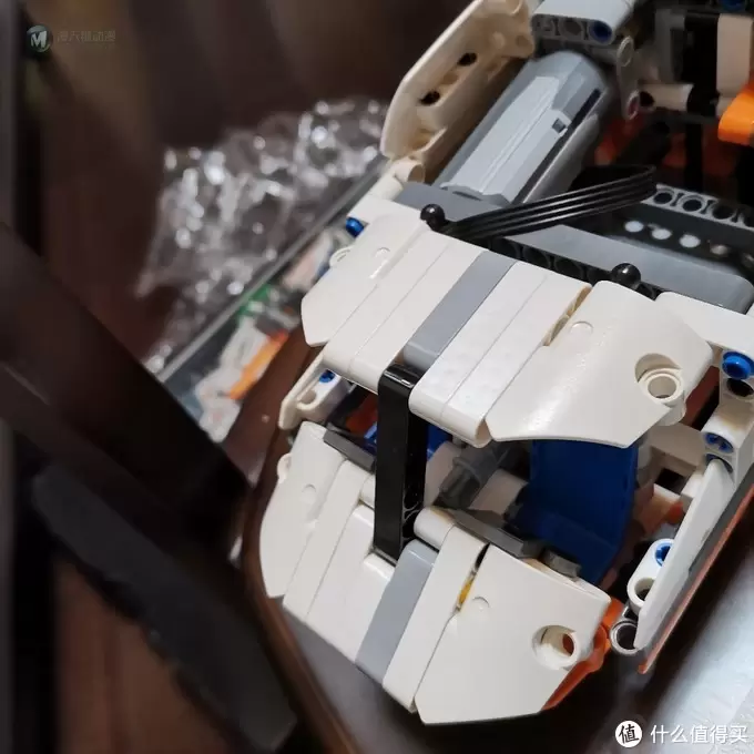 老杨的玩具仓库 篇十：乐高机械组 42052 双旋翼运输直升机