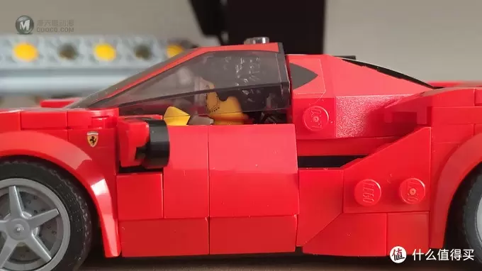 乐高手记 篇三十七：你没有玩过的船新版本！——LEGO 乐高超级赛车系列 76895 法拉利F8 Tributo