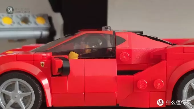 乐高手记 篇三十七：你没有玩过的船新版本！——LEGO 乐高超级赛车系列 76895 法拉利F8 Tributo