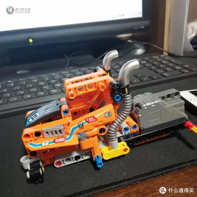 老杨的玩具仓库 篇八：老杨的玩具仓库 篇九：乐高机械组 二合一 42104 回力竞速卡车