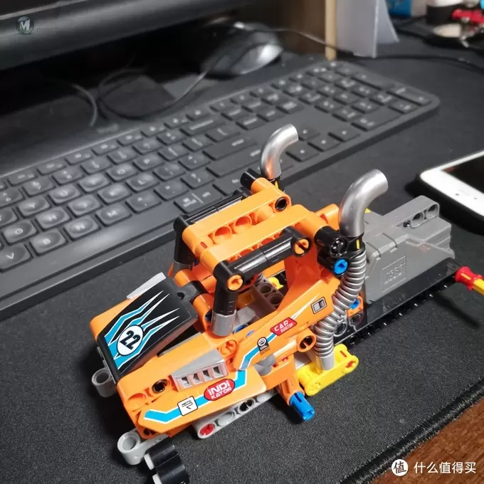老杨的玩具仓库 篇八：老杨的玩具仓库 篇九：乐高机械组 二合一 42104 回力竞速卡车