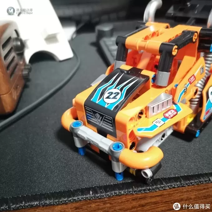 老杨的玩具仓库 篇八：老杨的玩具仓库 篇九：乐高机械组 二合一 42104 回力竞速卡车