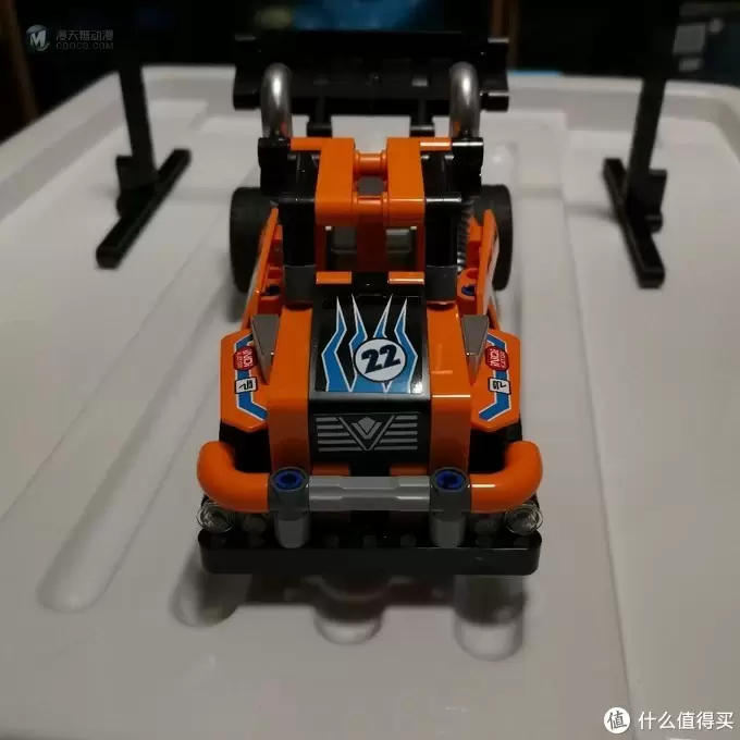 老杨的玩具仓库 篇八：老杨的玩具仓库 篇九：乐高机械组 二合一 42104 回力竞速卡车