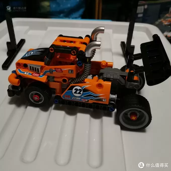 老杨的玩具仓库 篇八：老杨的玩具仓库 篇九：乐高机械组 二合一 42104 回力竞速卡车