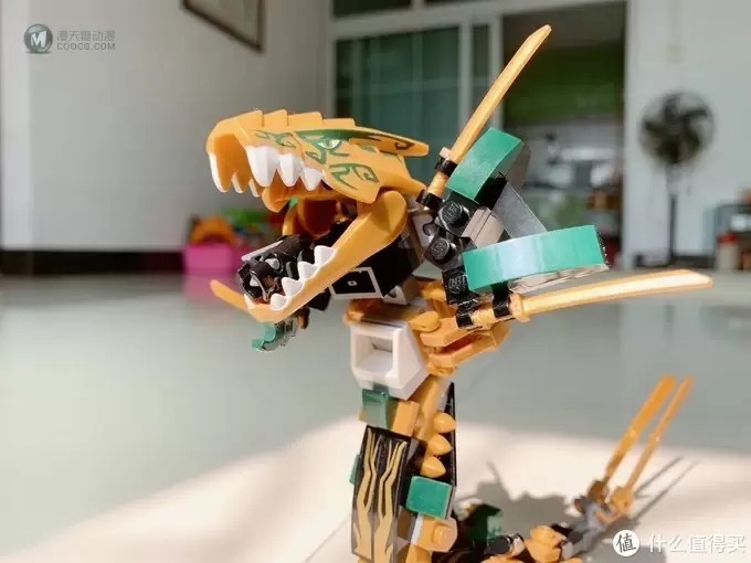 乐高拼搭指北：乐高幻影忍者70666 黄金烈焰眼镜蛇