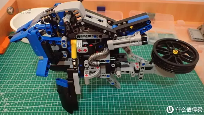 存钱买LEGO 篇九：TECHNIC 科技系列 42063 飞天宝马摩托（B模式）