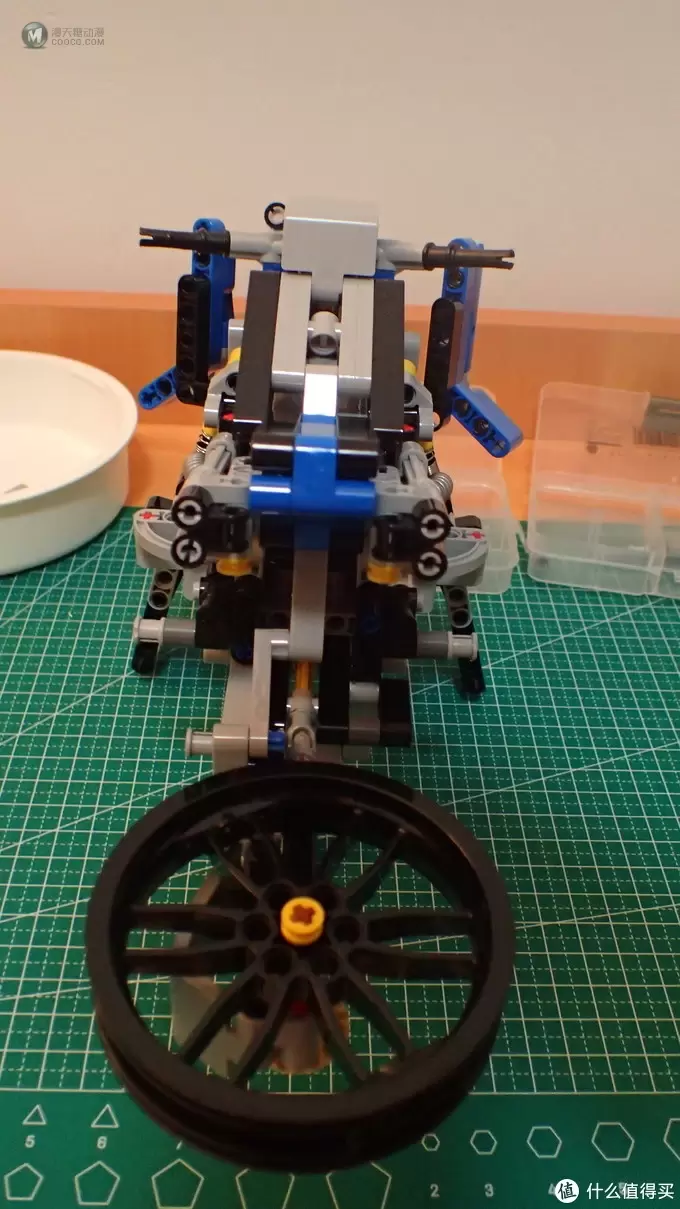 存钱买LEGO 篇九：TECHNIC 科技系列 42063 飞天宝马摩托（B模式）