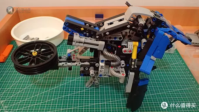 存钱买LEGO 篇九：TECHNIC 科技系列 42063 飞天宝马摩托（B模式）