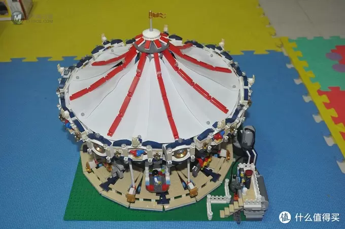 单反毁一生，LEGO穷三代 篇二十：【ebay好物分享会】每个女孩心中都有一个旋转木马的梦——年终巨献 LEGO 10196 旋转木马