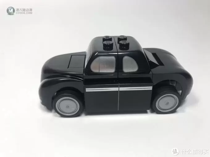 LEGO 乐高 拼拼乐 篇206： 小拼砌师 赛车总动员 10743 Smokey的车库