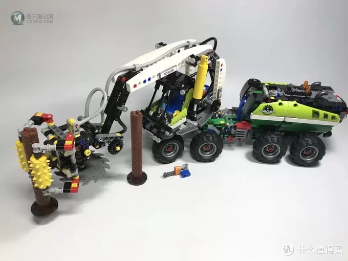 LEGO 乐高 拼拼乐 篇203： 税补来的2018年科技气动套装 42080 多功能林业机械