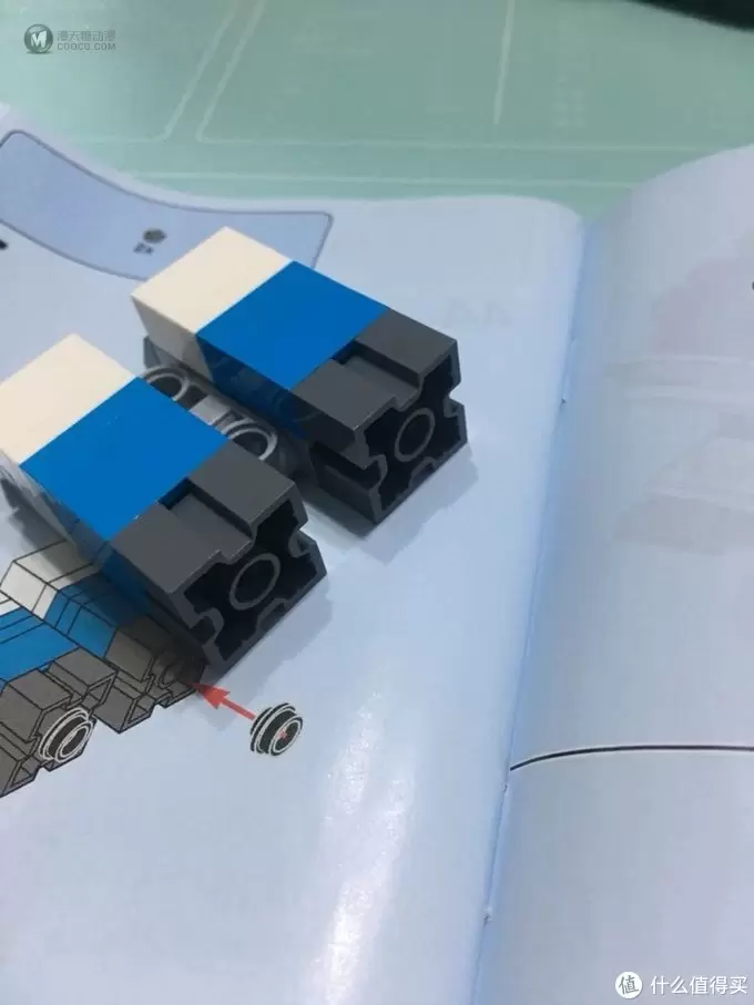 乐高评测 篇一：乐高75970守望先锋系列：猎空对战黑白合