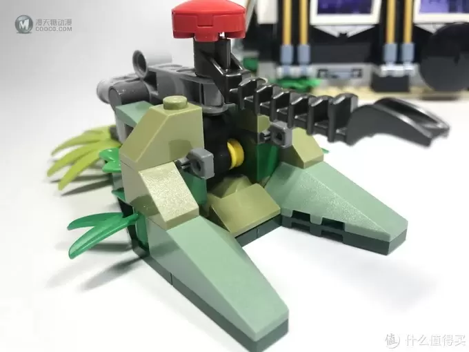 LEGO 乐高 拼拼乐 篇198：心灵之石到来，超级英雄系列 76103 乌鸦座长刃的利刃攻袭