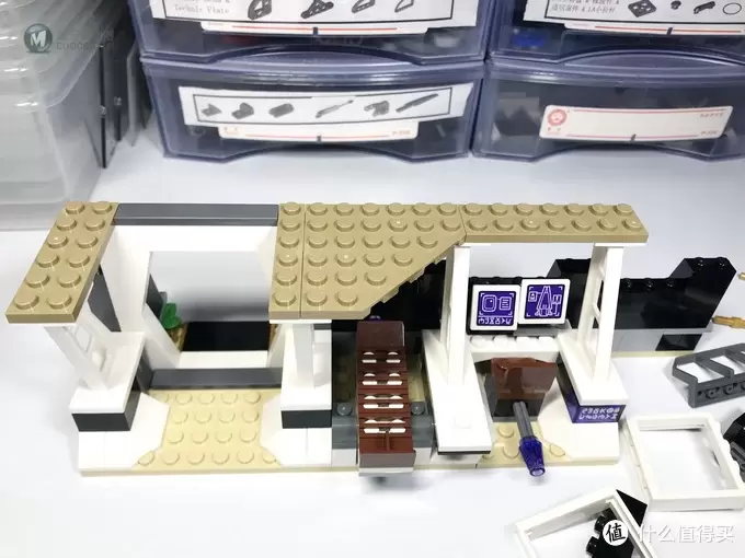 LEGO 乐高 拼拼乐 篇198：心灵之石到来，超级英雄系列 76103 乌鸦座长刃的利刃攻袭