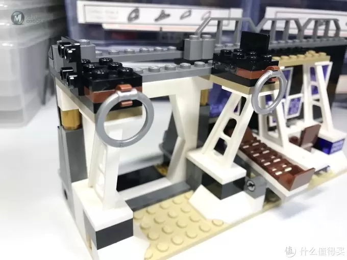 LEGO 乐高 拼拼乐 篇198：心灵之石到来，超级英雄系列 76103 乌鸦座长刃的利刃攻袭