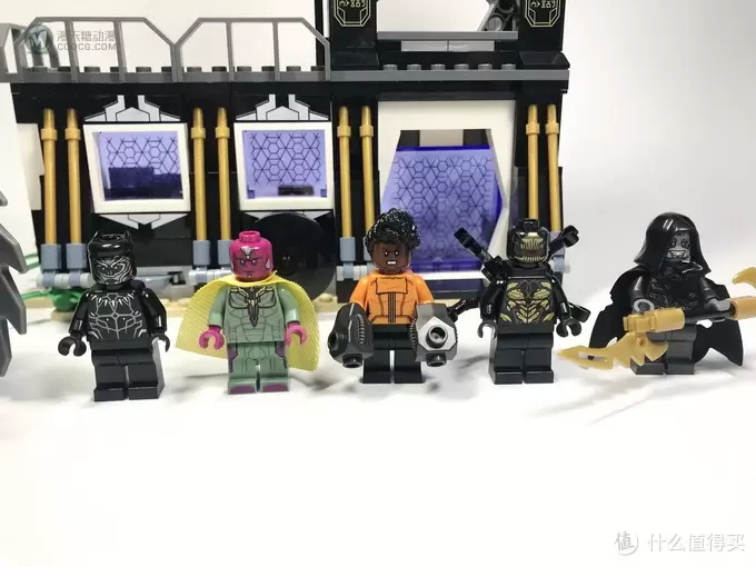 LEGO 乐高 拼拼乐 篇198：心灵之石到来，超级英雄系列 76103 乌鸦座长刃的利刃攻袭