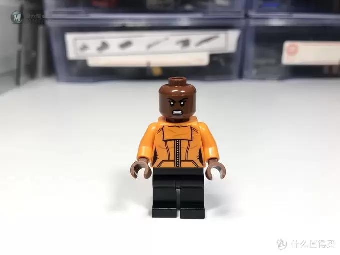 LEGO 乐高 拼拼乐 篇198：心灵之石到来，超级英雄系列 76103 乌鸦座长刃的利刃攻袭