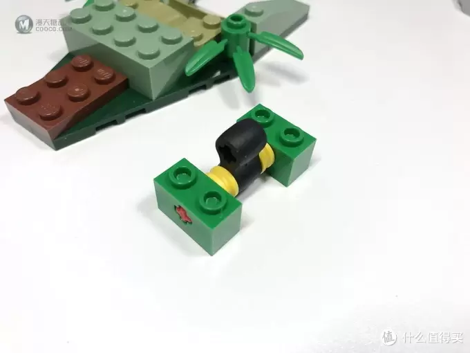 LEGO 乐高 拼拼乐 篇198：心灵之石到来，超级英雄系列 76103 乌鸦座长刃的利刃攻袭