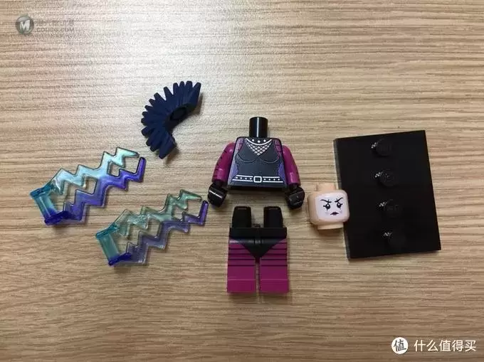 入坑5年，今天才发现你的美—LEGO人仔抽抽乐开箱
