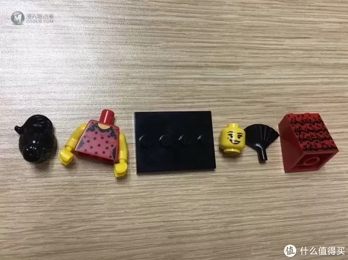 入坑5年，今天才发现你的美—LEGO人仔抽抽乐开箱