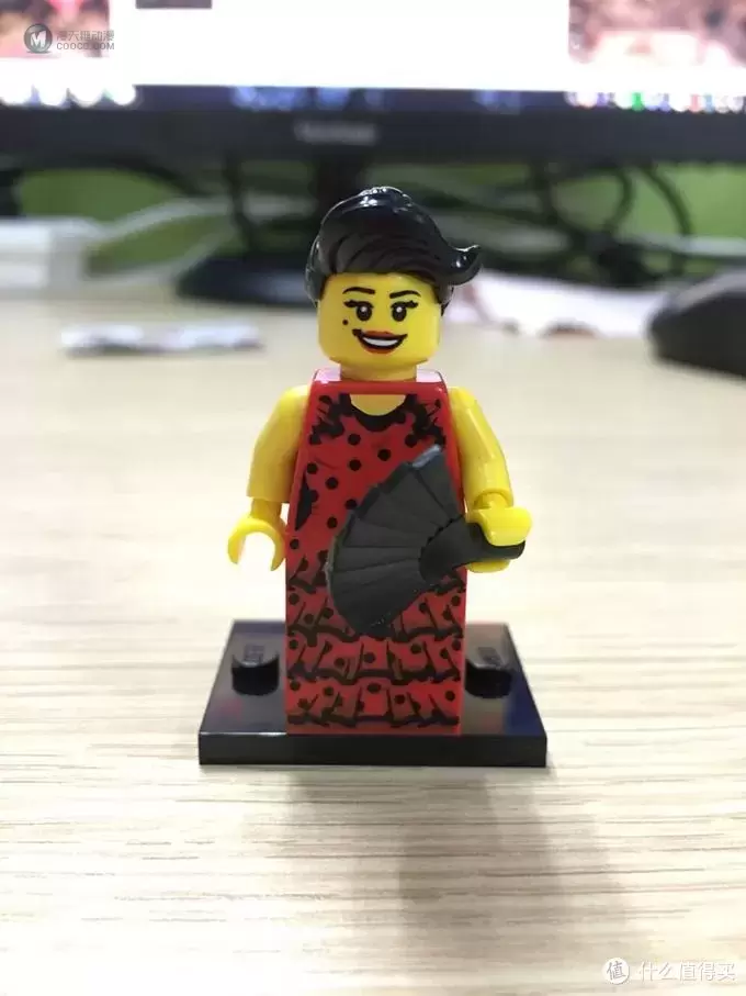 入坑5年，今天才发现你的美—LEGO人仔抽抽乐开箱