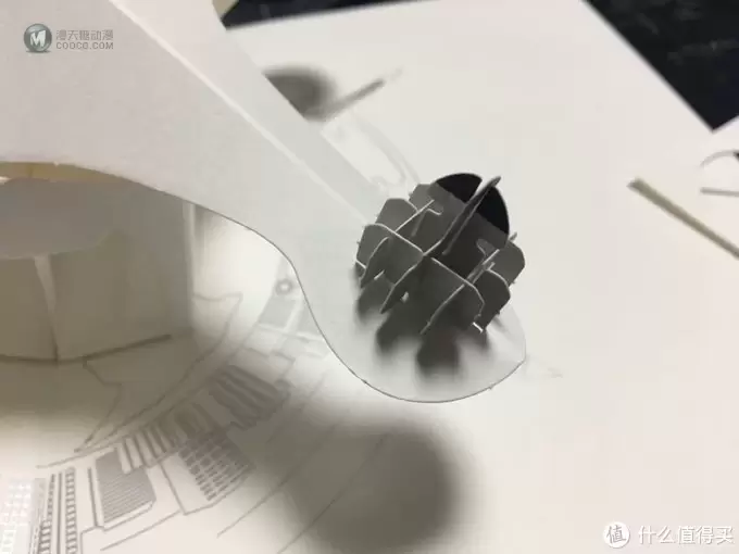 大疆送了我一架可折叠进信封的无人机