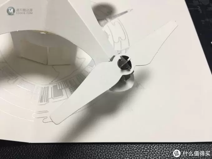大疆送了我一架可折叠进信封的无人机