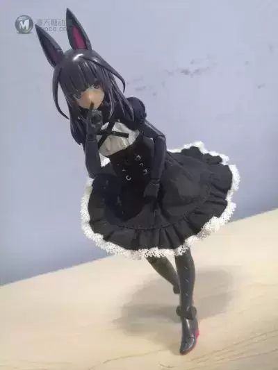 人形の服 White x Black