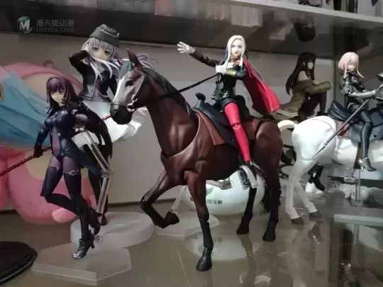 figma#490b 马 ver.2 白色